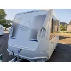 Knaus Travelino- moderne, lichte caravan voor 2 personen !