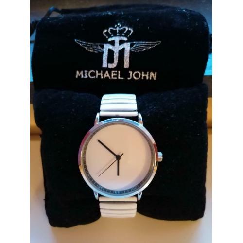 Montre Michael John en parfait etat