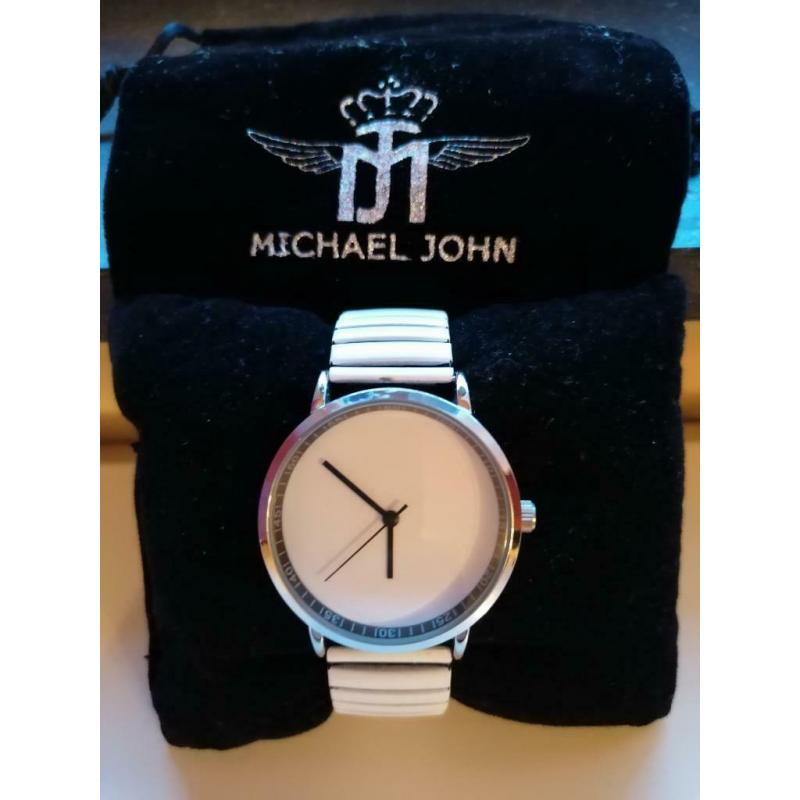 Montre Michael John en parfait etat