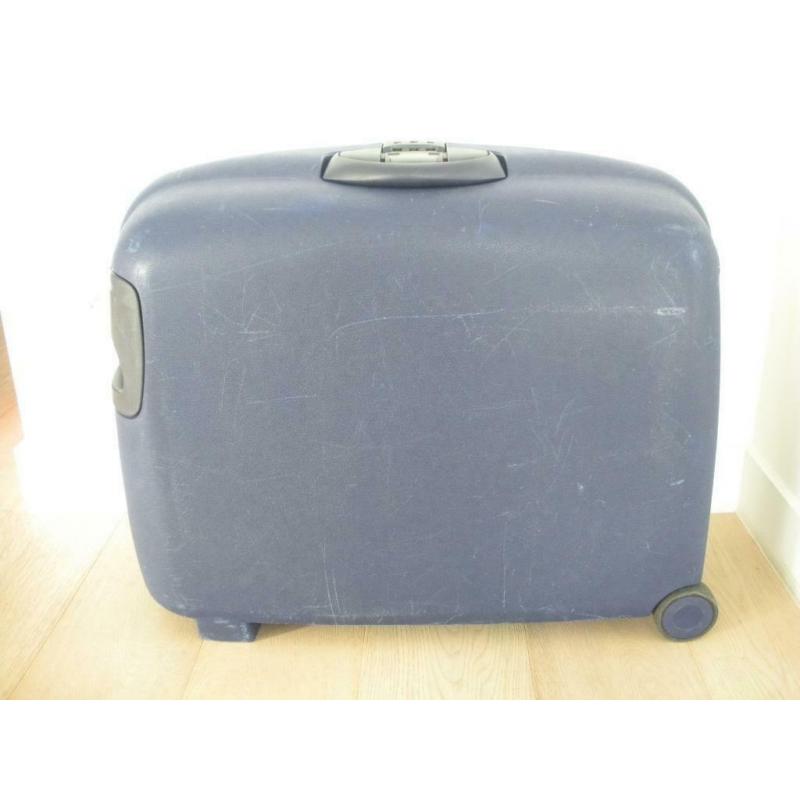 Samsonite valise rigide bleue, très bon état