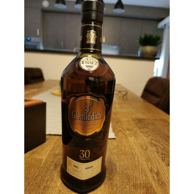 glenfiddich 30 bouteilles 2010 fût 00049