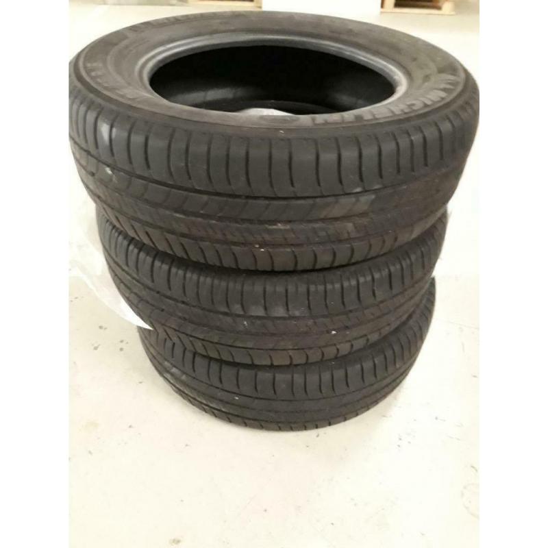 3 Pneus été Michelin