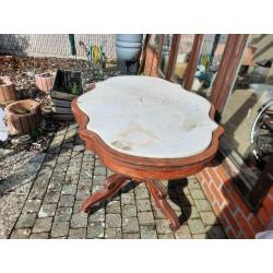 Antiek tafel met marmer blad.
