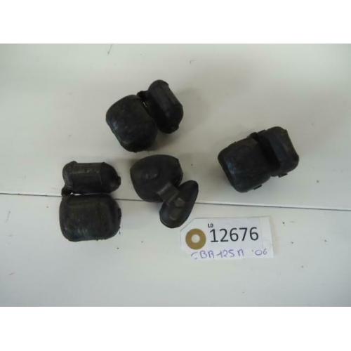 CBR125R 2004 - 2006 Honda Rubber Rubber kettingklok D1-21865
