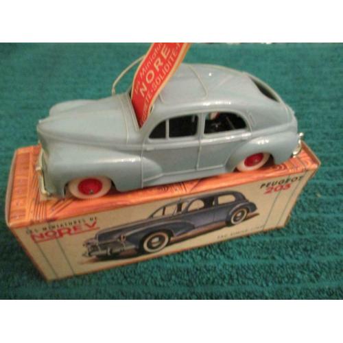Norev Peugeot 403 bleue