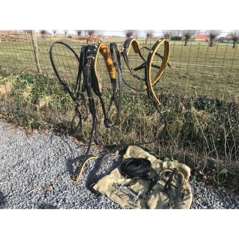 ponytuig zwart met bruin onderlegd