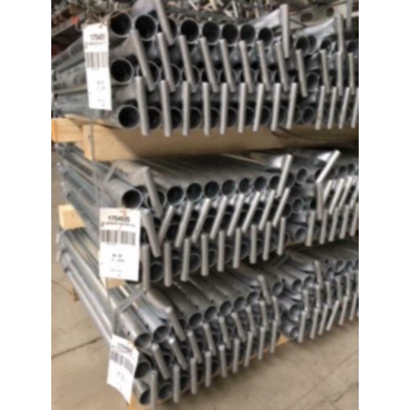 Echafaudage Aluminium Layher 110m2 nouveau