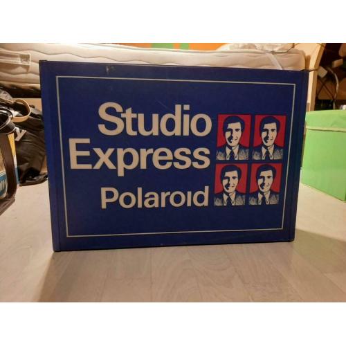 Enseigne lumineuse polaroid