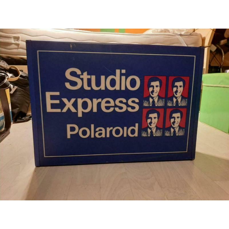 Enseigne lumineuse polaroid