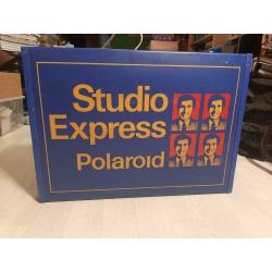 Enseigne lumineuse polaroid
