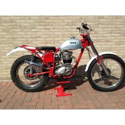 BSA B40 Classic Trial 4400- €