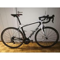 Focus Izalco maat 52/54 carbon full ultegra