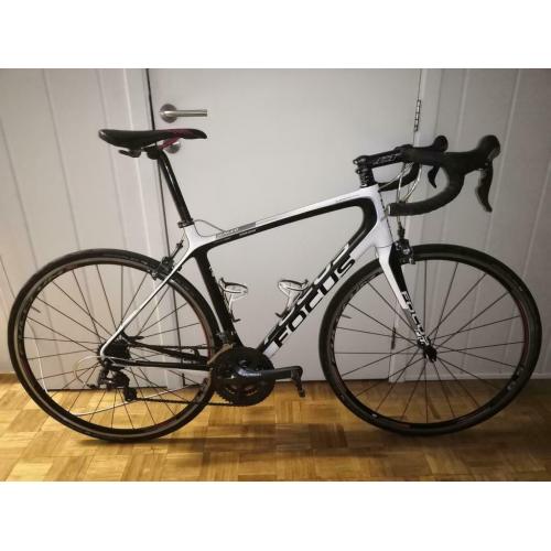 Focus Izalco maat 52/54 carbon full ultegra