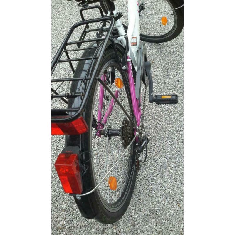 vélo de leader pour les enfants jusqu'à la 6e année