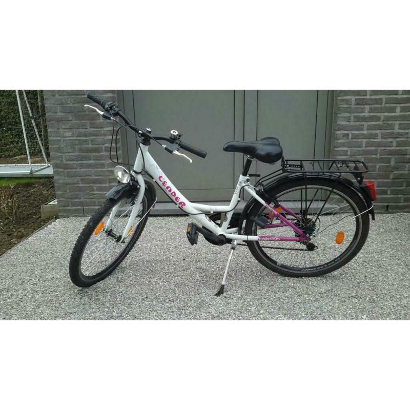 vélo de leader pour les enfants jusqu'à la 6e année