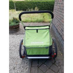 Fietskar "Croozer kid for 2" met babyschaal
