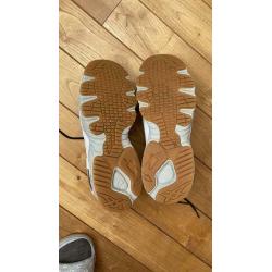 Basket ASICS GEL pointure 44