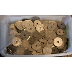 2,9 kg de pièces perforées