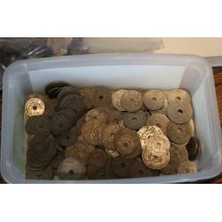 2,9 kg de pièces perforées