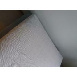 Sommier + Cadre lit + Matelas 1.40 m bon état