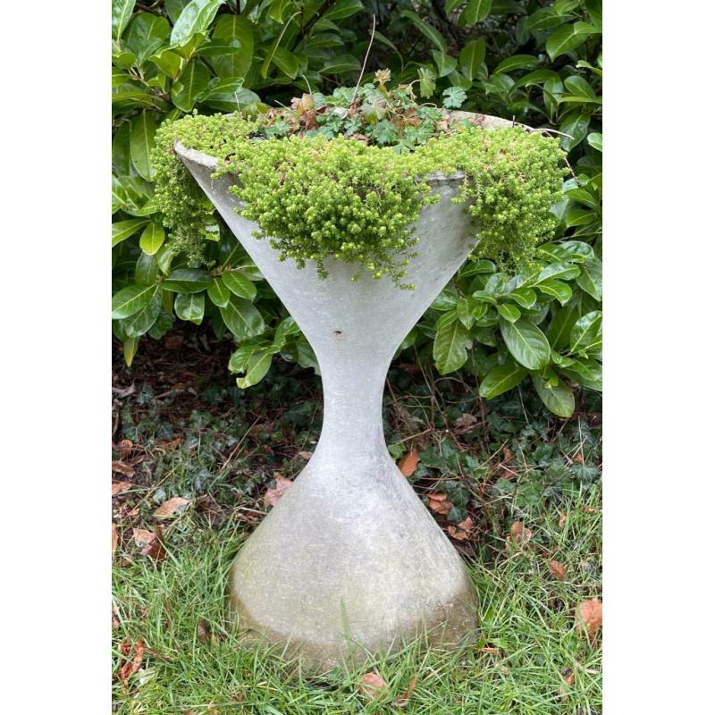 Cherche ces jardinières en Eternit