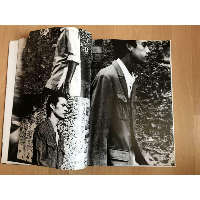 Dries Van Noten 1998 Lookbook pancartes
