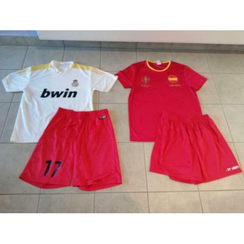 2 maillots de football + 2 shorts de football taille Large