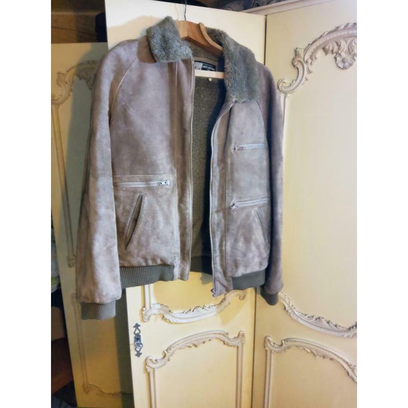 Leather maat 50