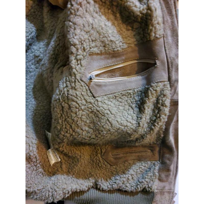 Leather maat 50