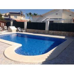 Te huur Luxueuze villa gelegen te Rojales Costa-Blanca