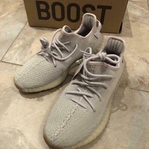 Yeezy Boost 350 V2 Sesam Maat 43