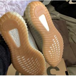 Yeezy Boost 350 V2 Sesam Maat 43