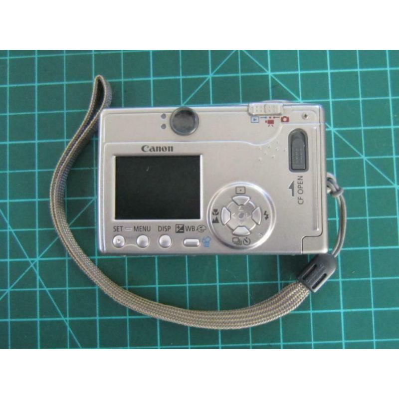 CANON DIGITAL IXUS V³ 3,2M pixel ; contient : chargeur de ba