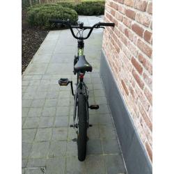 BMX Btwin Wipe zo goed als nieuw !