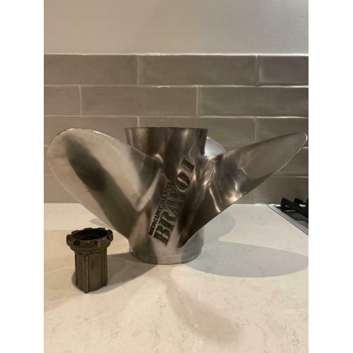 Mercury Racing Bravo1 schroef propeller 30P Nieuwstaat!!