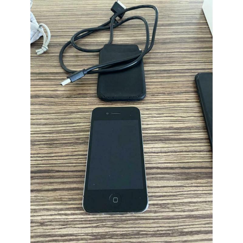 iPhone 4-7 plus et 2x iPhone 8 pour les pièces