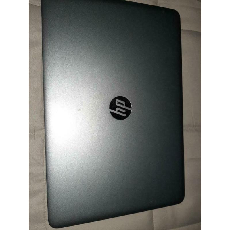 a vendre pc portable hp elitbook i5 850 g3 m2 256gb
