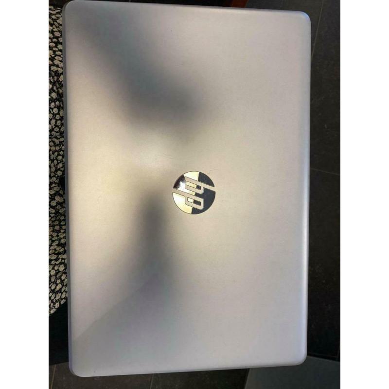 HP Laptop + Lader