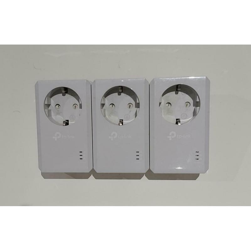 TP - LINK AV600 Passtrough powerline adapter