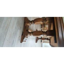 Oude eiken tafel