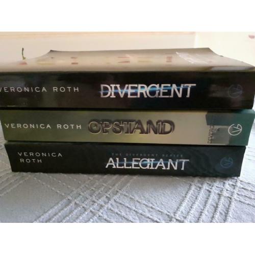 spannende youngadult-serie - Veroniaca Roth