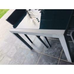 SET DE JARDIN et CHAISES (6 pers)