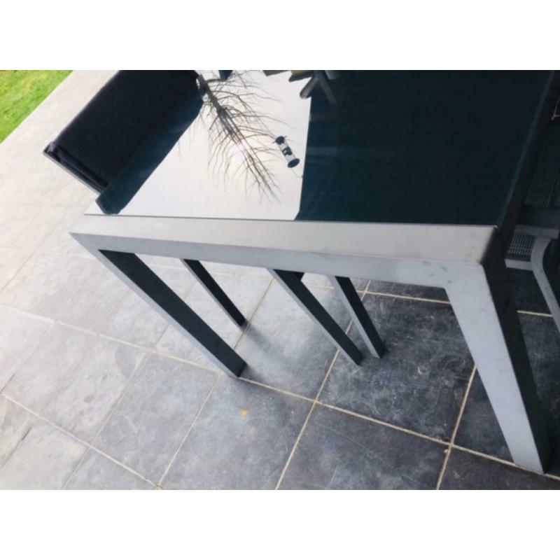 SET DE JARDIN et CHAISES (6 pers)