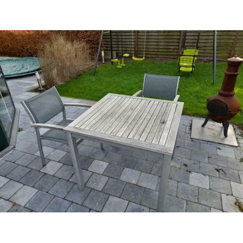 Tuinset - tafel en 2 stoelen