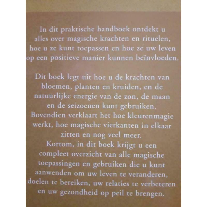 Magische krachten en rituelen. Cassandra Eason