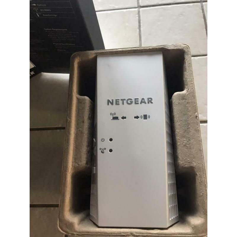 Répéteur wifi parfait état peu utilisé