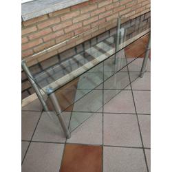 TV tafel in glas. Afmetingen 110Lx44Bx57H.