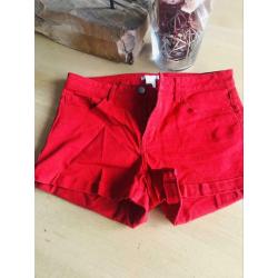 Short rouge de H&M mais S