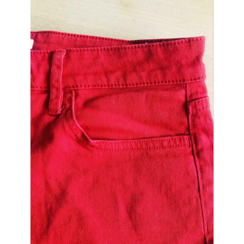 Short rouge de H&M mais S