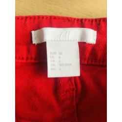 Short rouge de H&M mais S
